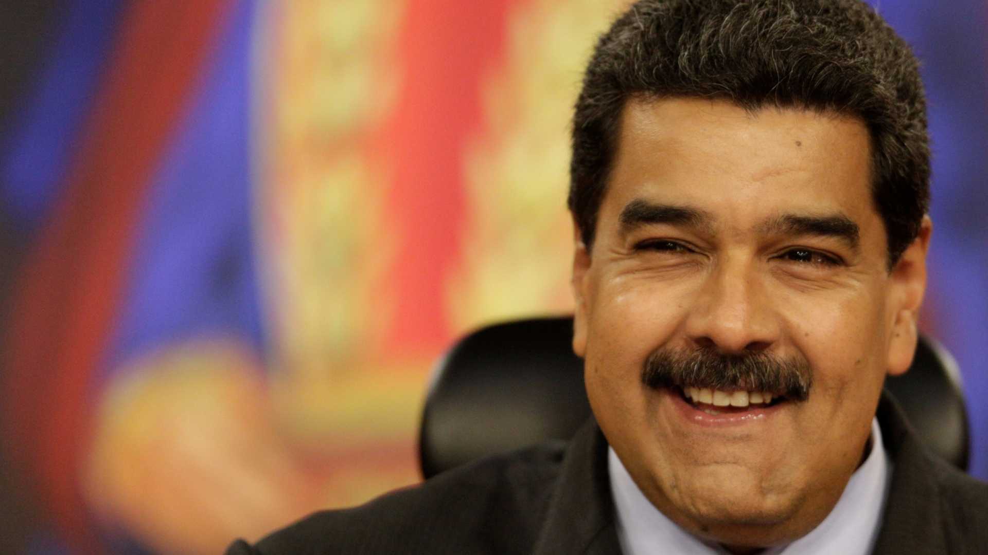 Maduro aumenta salário mínimo de venezuelanos em 58%