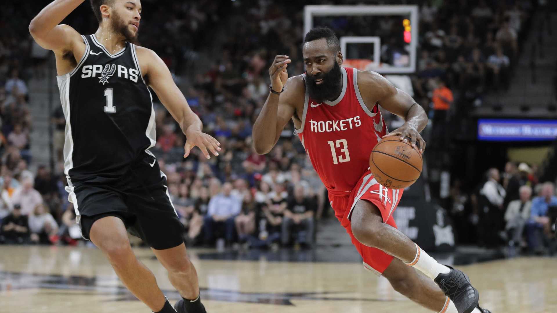 Spurs vence e encerra sequência invicta do Rockets na NBA
