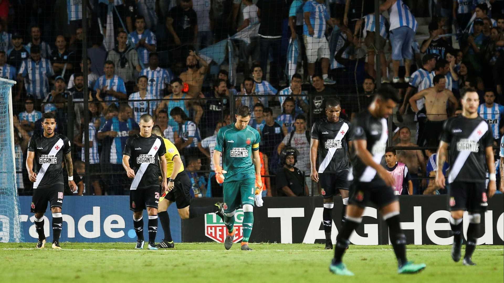 Vasco é goleado pelo Racing e se complica na Libertadores