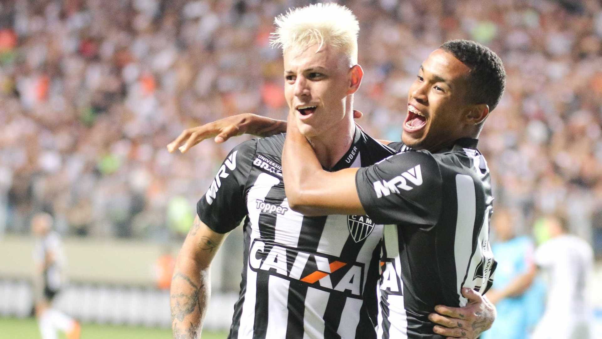 Atlético-MG vence em casa, e Corinthians perde a liderança