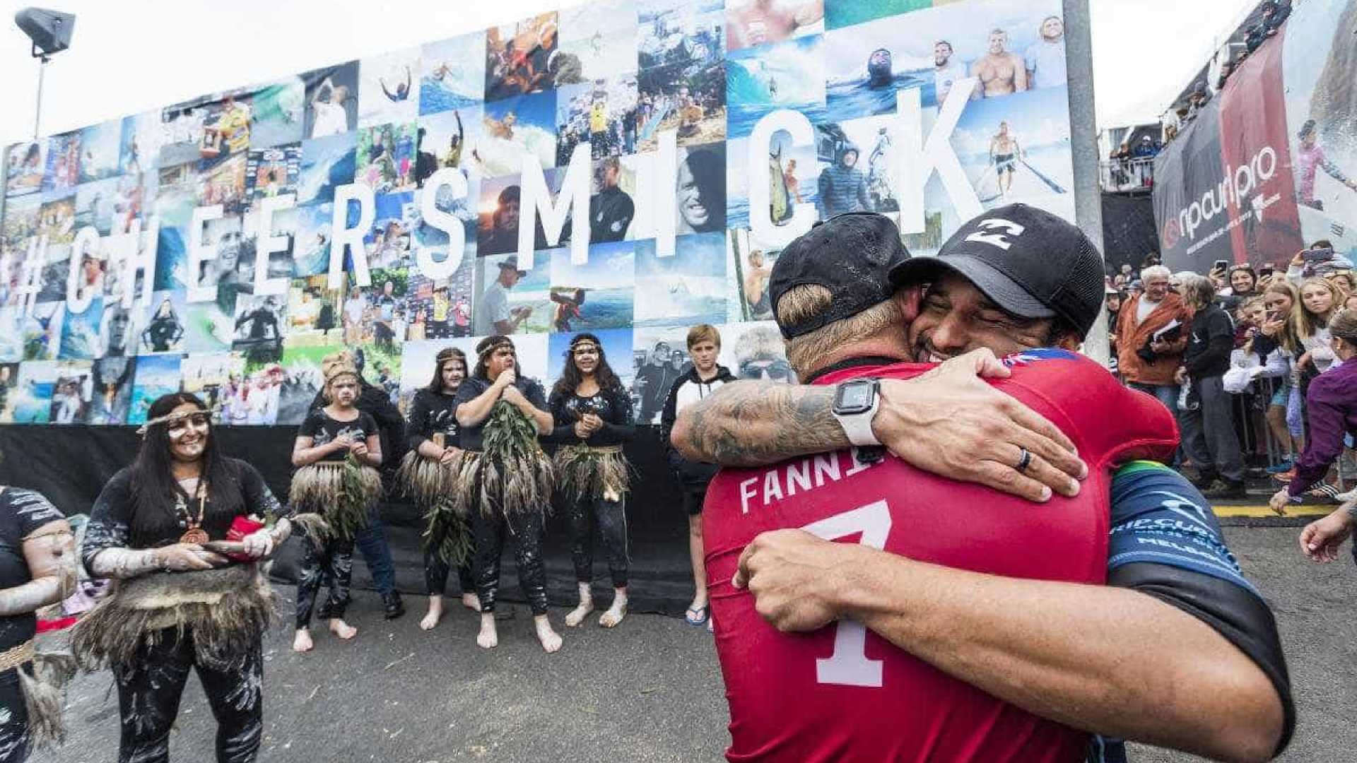 Italo Ferreira vence na Austrália, aposenta tricampeão e lidera torneio
