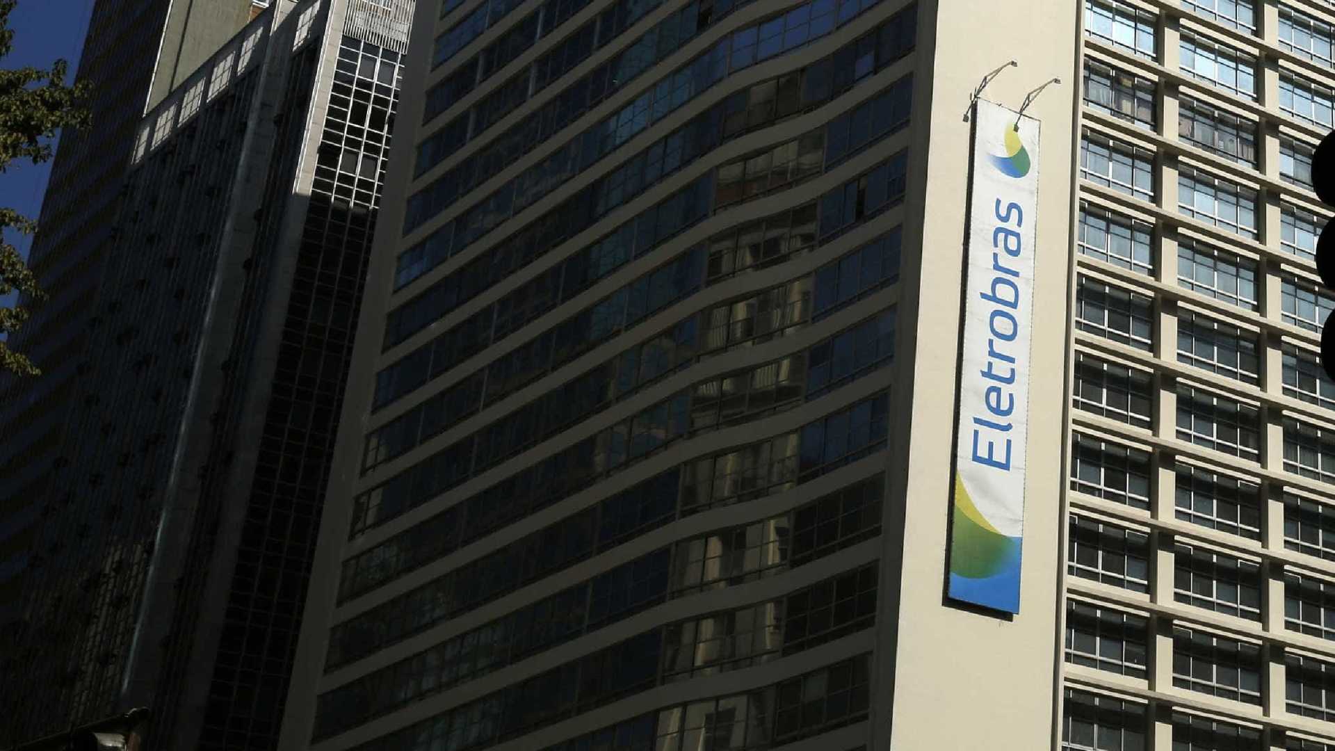 Conta de luz aumentará com venda da Eletrobras, dizem especialistas