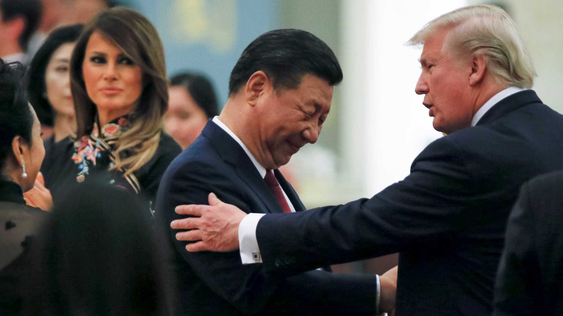 China anuncia retaliações contra mais de cem produtos dos EUA