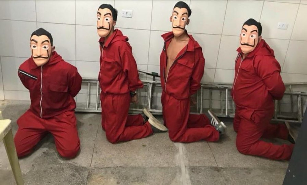 Justiça libera homens fantasiados da série ‘La Casa de Papel’ presos ao invadir centro de triagem de detentos