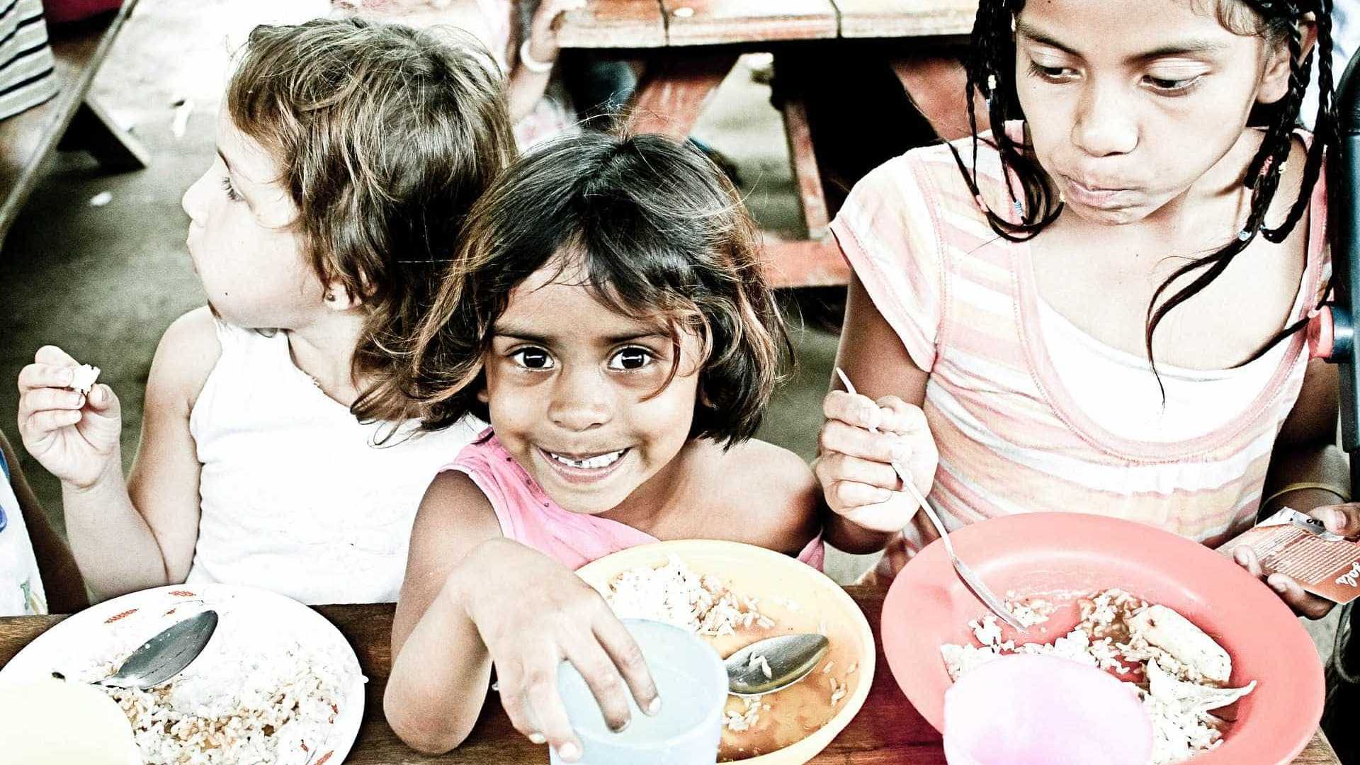 Mais de 40% dos brasileiros até 14 anos vivem em situação de pobreza