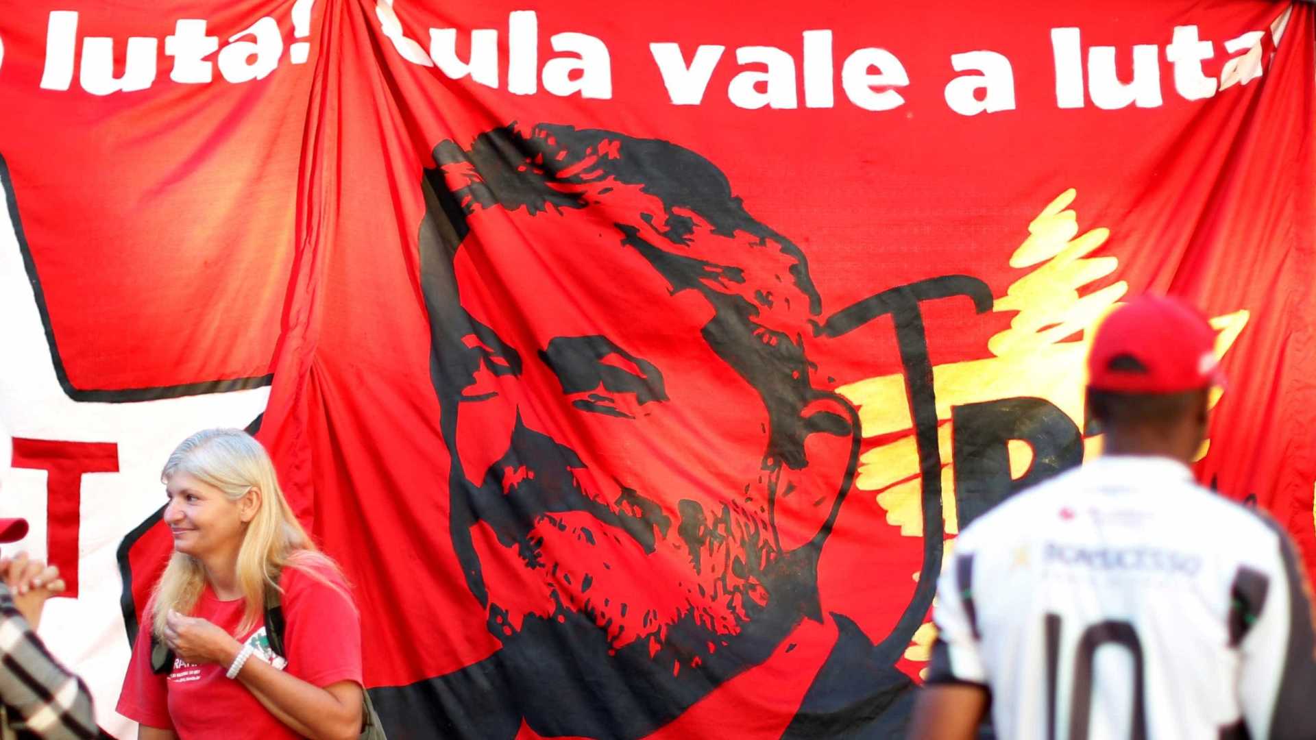 Centrais sindicais decidem fazer ato de 1º de Maio em Curitiba