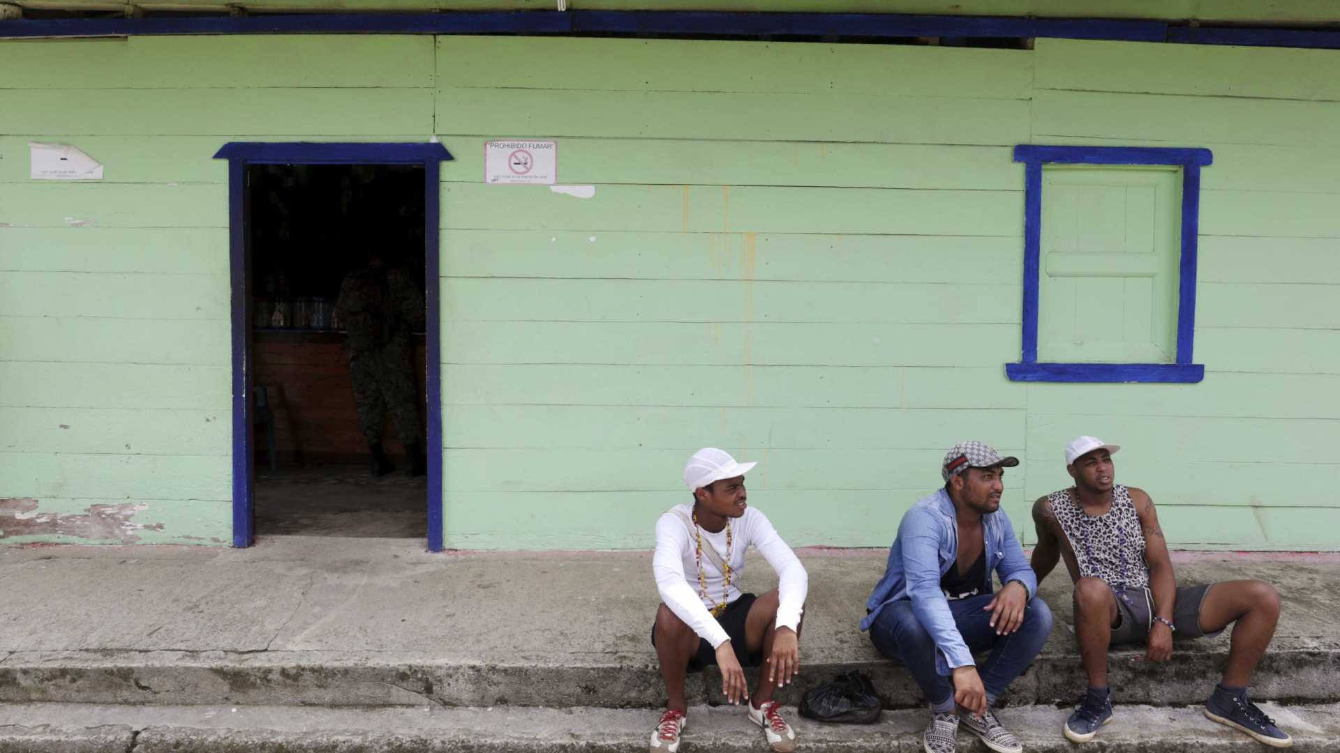Nova onda de Refugiados traz cubanos pela fronteira em Roraima