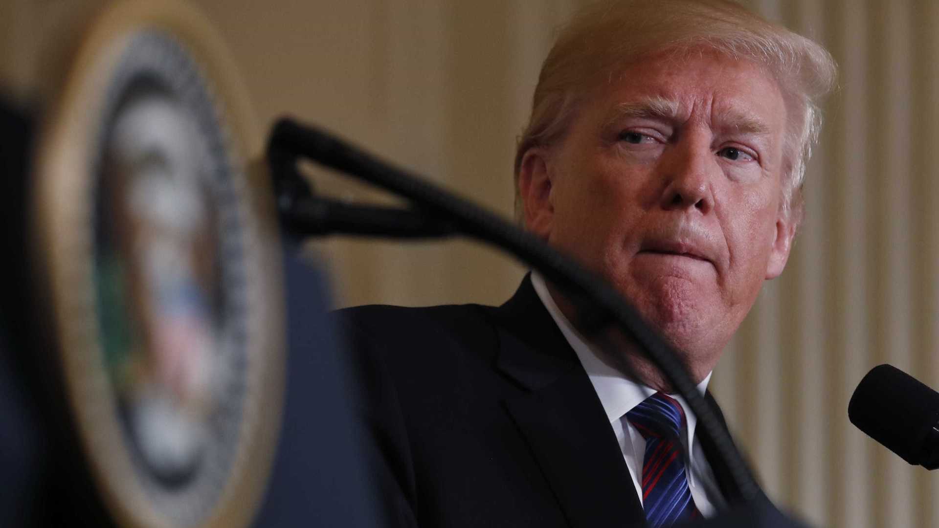 EUA consideram imposição de mais US$ 100 bilhões contra a China