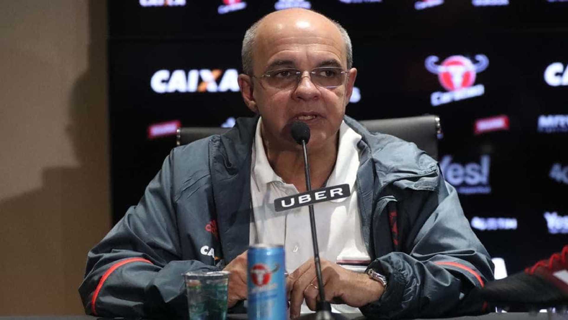 Erros sempre acontecem contra o Flamengo, diz presidente rubro-negro