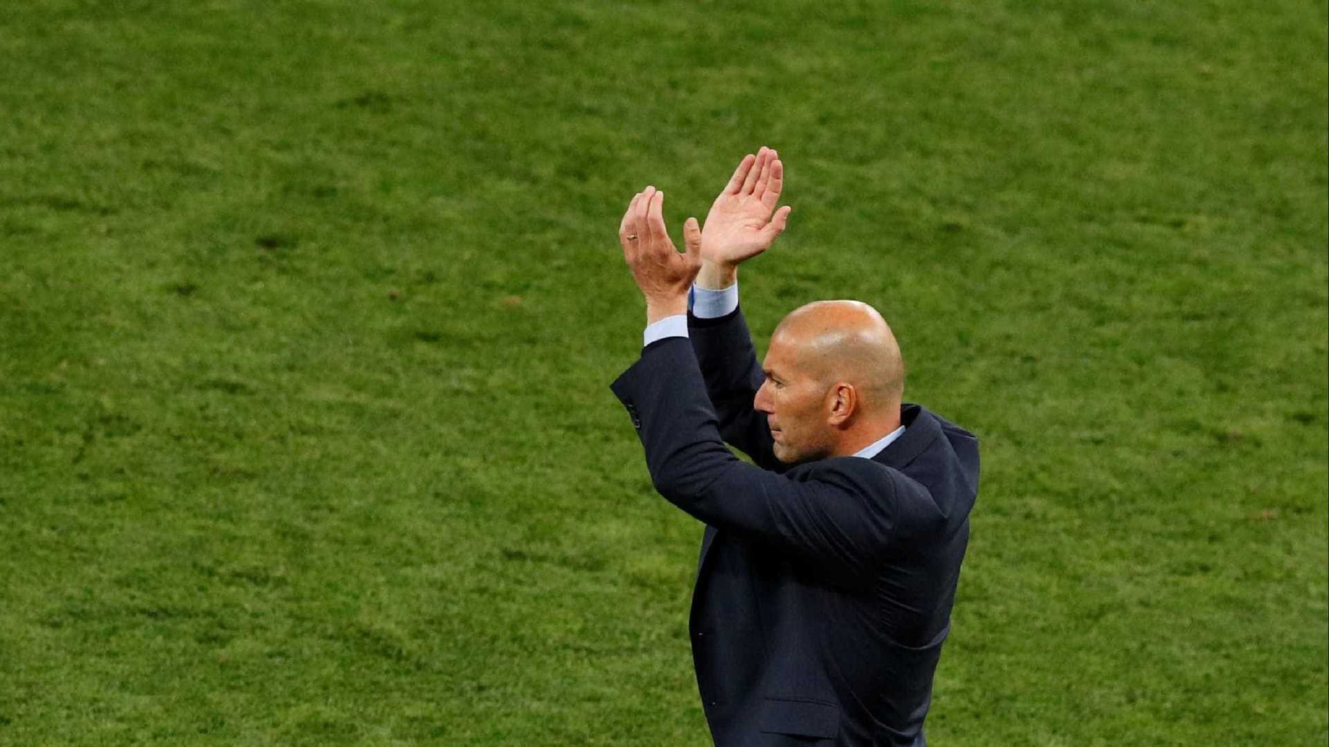 Zidane anuncia sua saída do Real Madrid