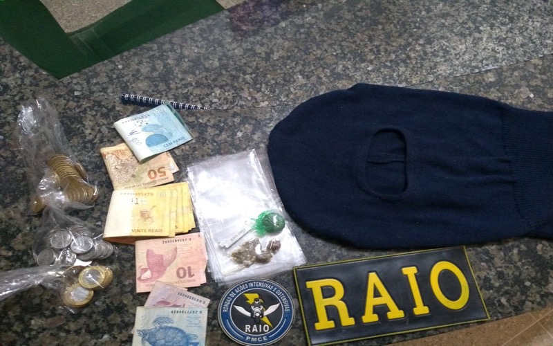 BPRAIO apreende mais drogas  no Bairro Seminário em Crato-CE