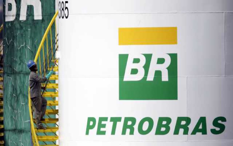 Petrobras aumenta preço da gasolina em 0,74% nas refinarias