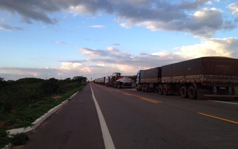 Governo anuncia investimento de mais de R$ 560 milhões para obras em 41 estradas no Ceará