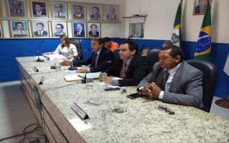Vereadores voltam a reclamar da situação do cemitério público municipal de Crato-CE