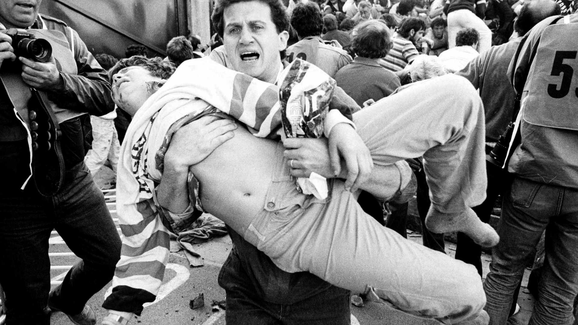 Juventus presta homenagem às 39 vítimas da tragédia de Heysel