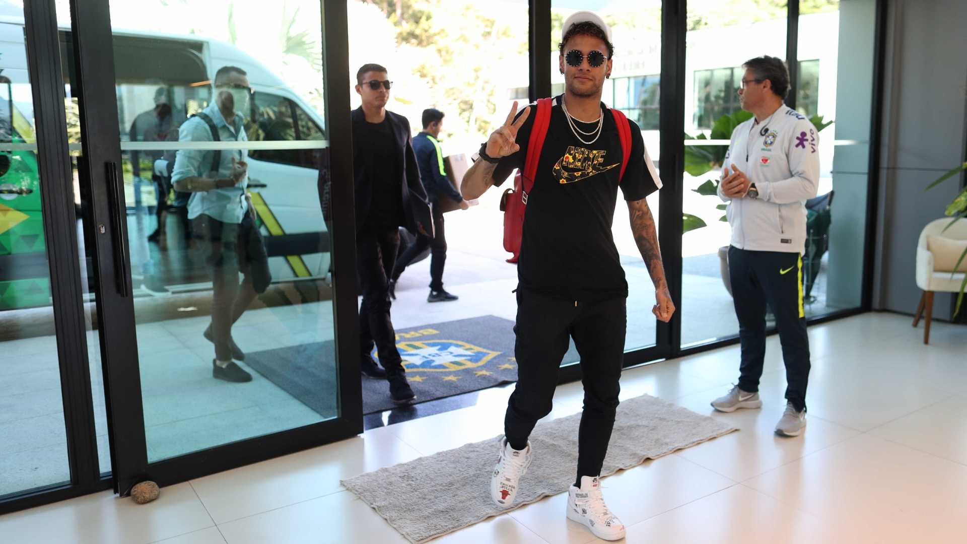 Entrevista ao ‘Jornal Nacional’ faz Tite tomar decisão sobre Neymar
