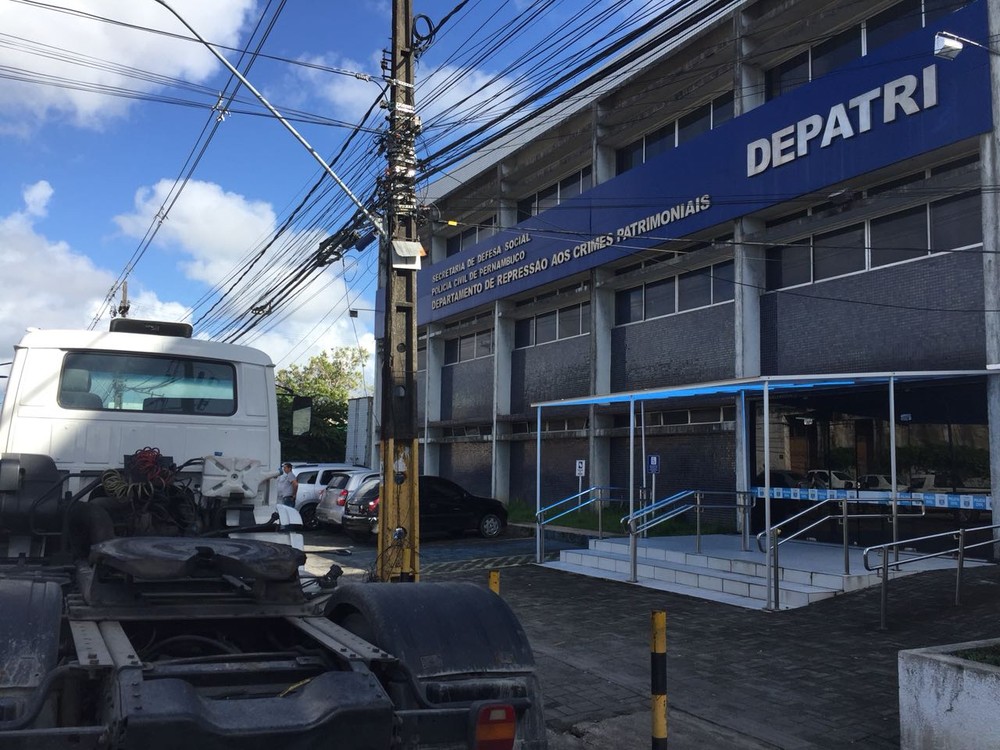 Polícia Civil faz operação contra quadrilha especializada em roubo de cargas