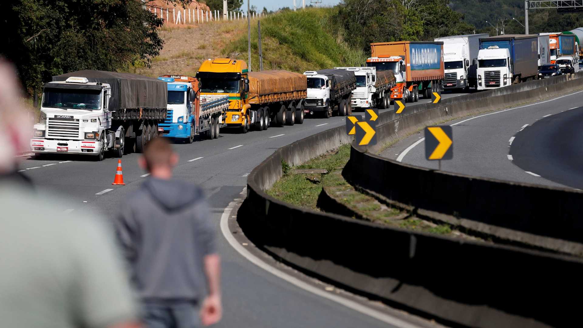 Governo e entidades anunciam acordo para suspender paralisação