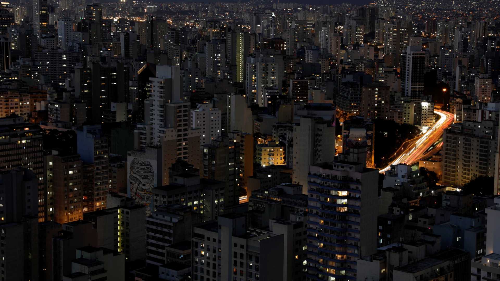 Ocupações têm taxas para manutenção e regras rígidas de convivência