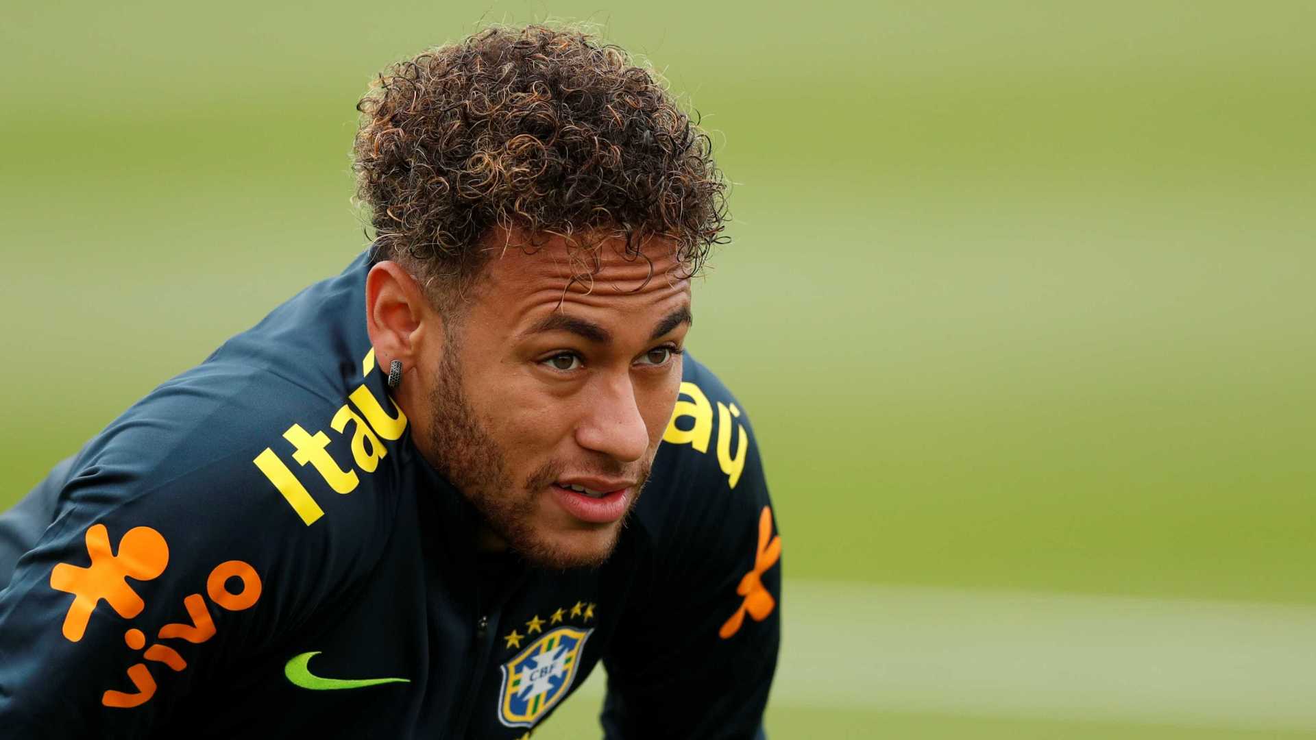 Tite quer Neymar titular contra a Croácia, mas decisão será dos médicos
