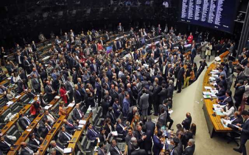 Transporte de cargas e criação de municípios estão na pauta da Câmara