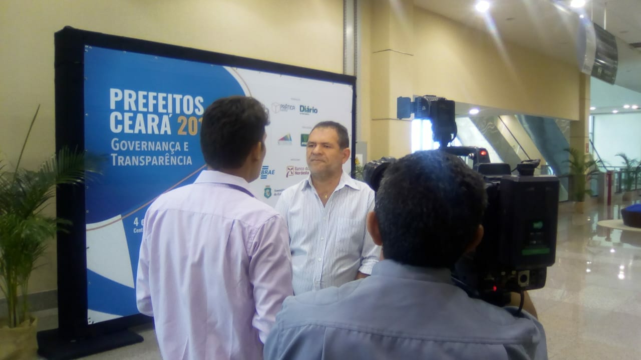 Encontro na capital: Mano Morais participa de Seminário de Prefeitos do Ceará