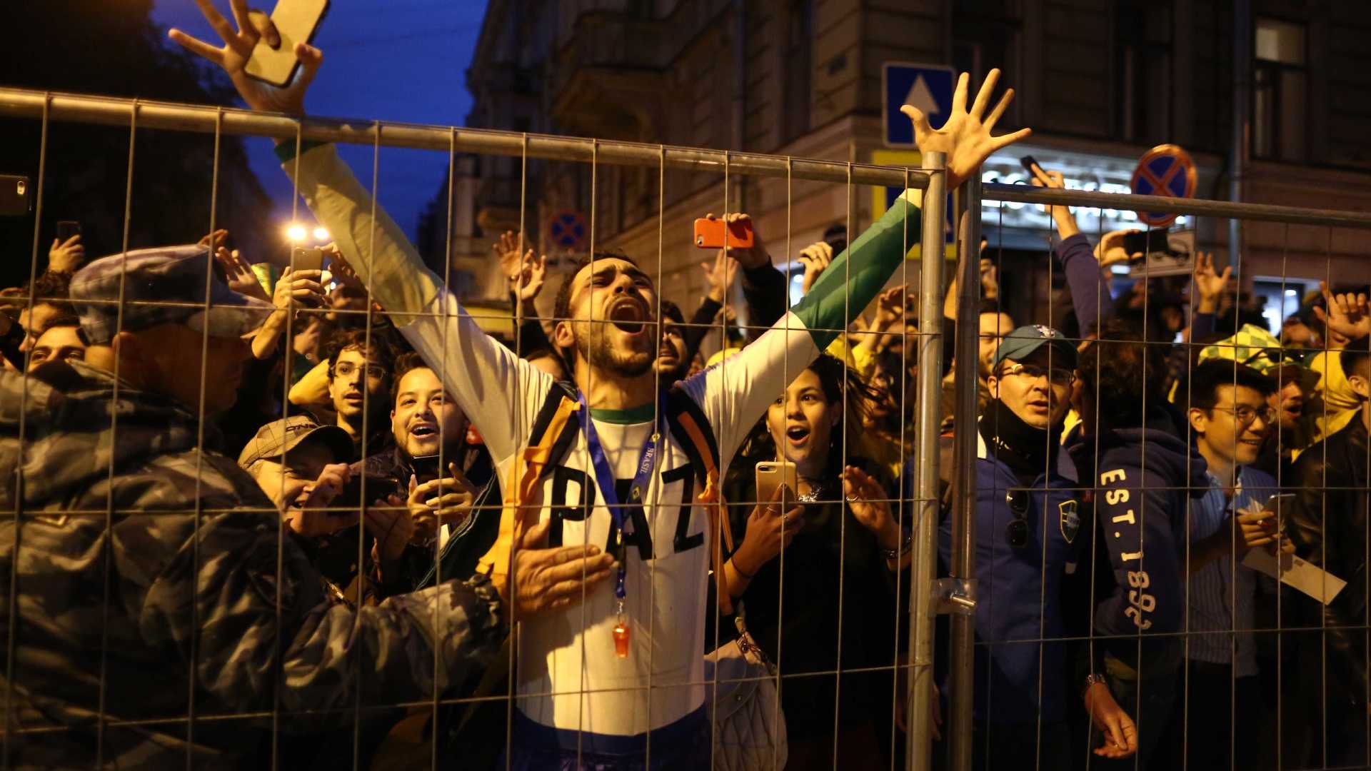 Já aprendeu a letra da nova música da torcida brasileira? Confira