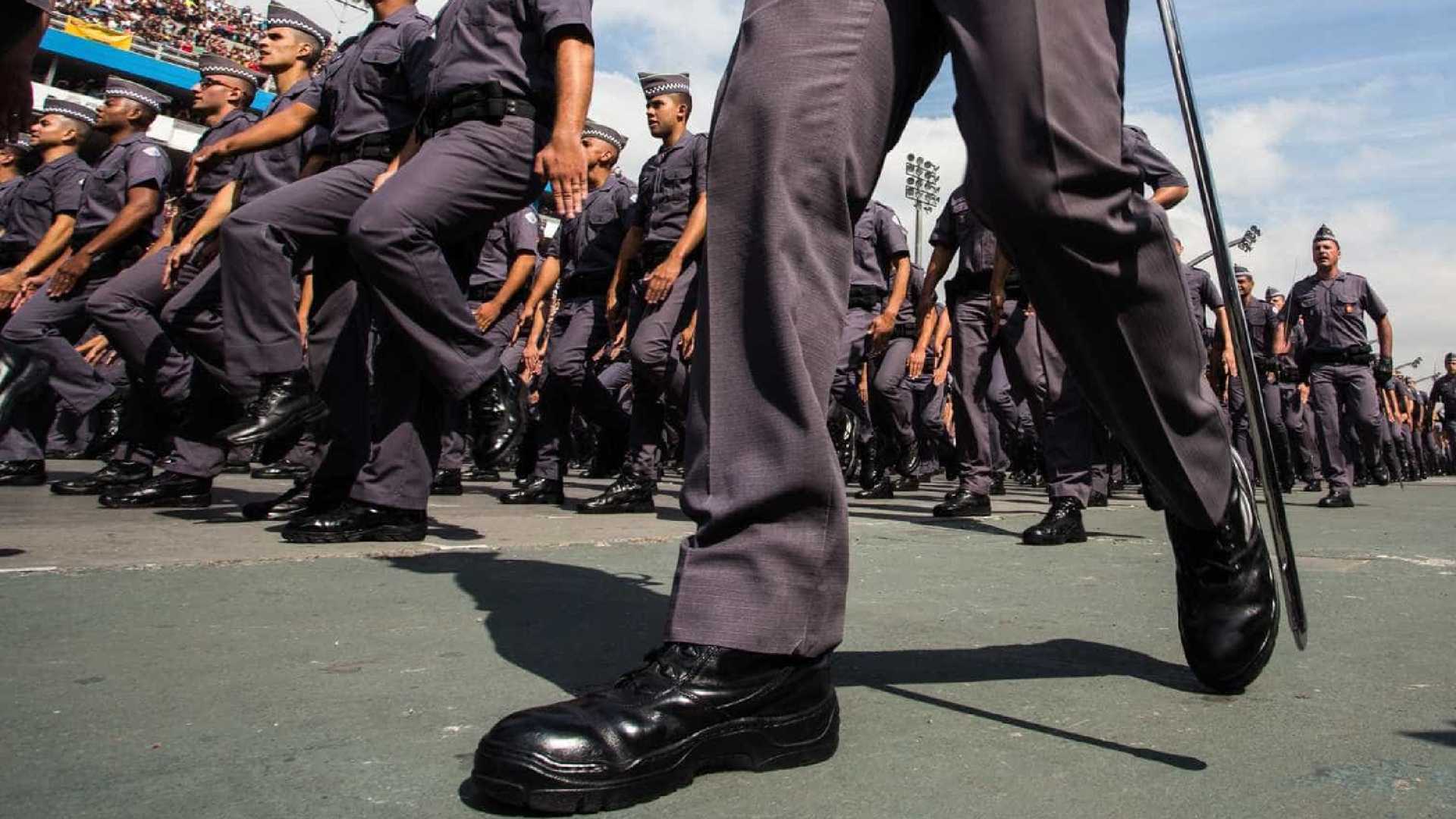 Policiais civis de SP reclamam de falhas com radiocomunicador