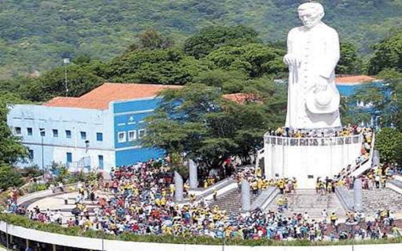 Torcida do Brasil se concentra no Horto nesta segunda-feira (2)