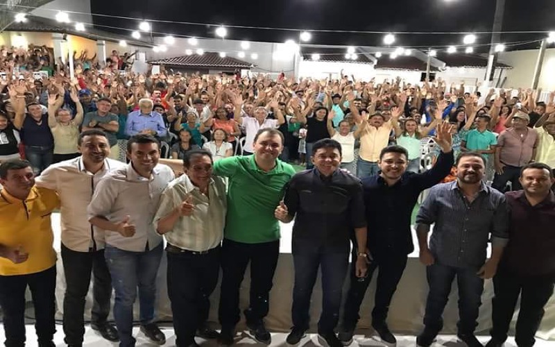 Milagres-CE:  O líder Hellosman Sampaio mostra força política mesmo sem estar no poder