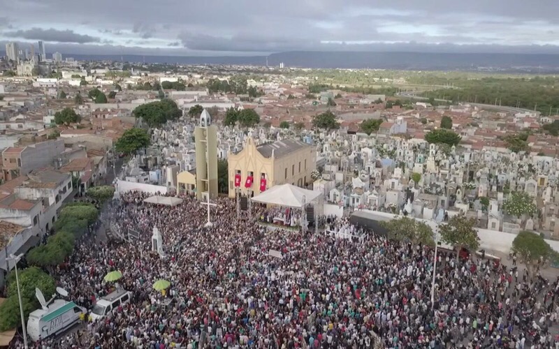 Romeiros começam a chegar em Juazeiro do Norte para a Missa do dia 20 em louvor ao Padre Cícero.
