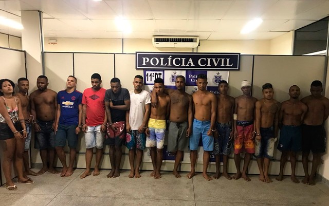 Centro de distribuição de drogas é descoberto em Salvador e 15 são presos suspeitos de tráfico