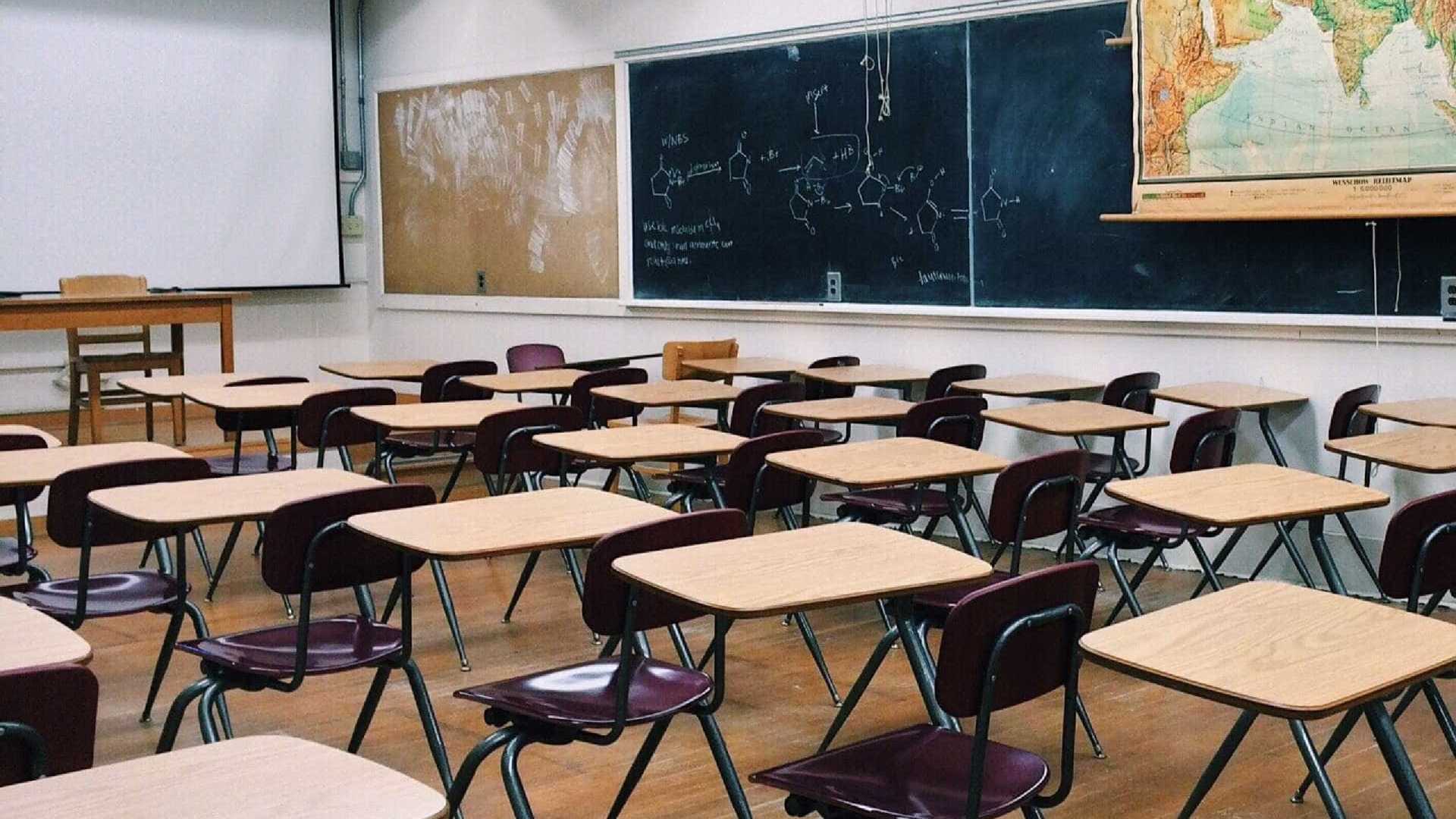 Mais da metade das escolas do Rio estão em condições precárias