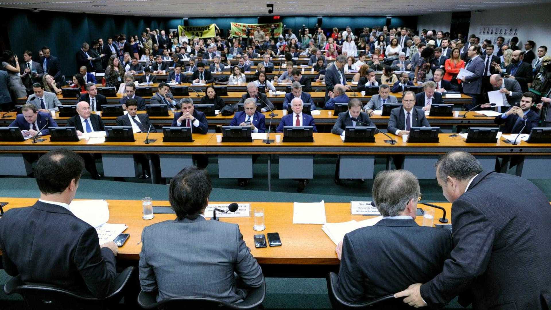 Comissão Mista de Orçamento aprova LDO de 2019 com emendas