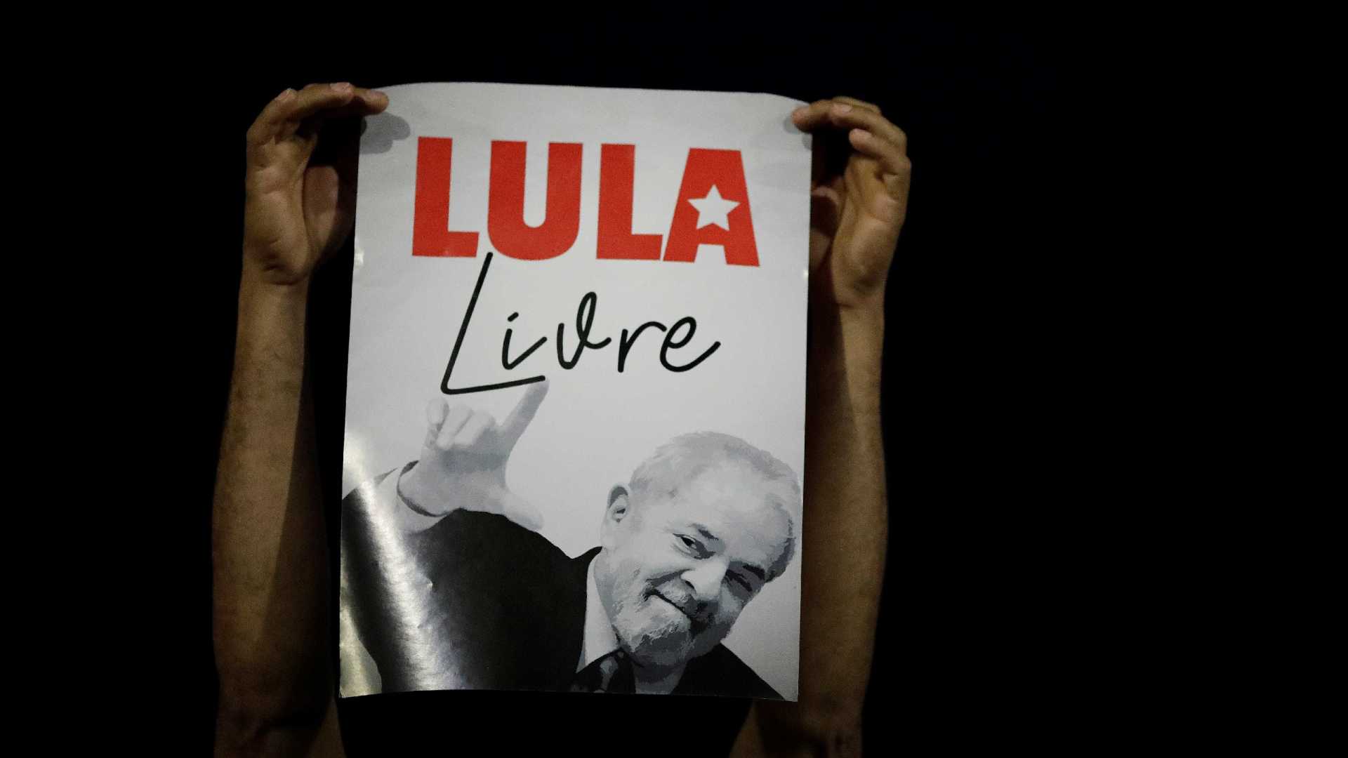Militantes fazem greve de fome pela liberdade de Lula