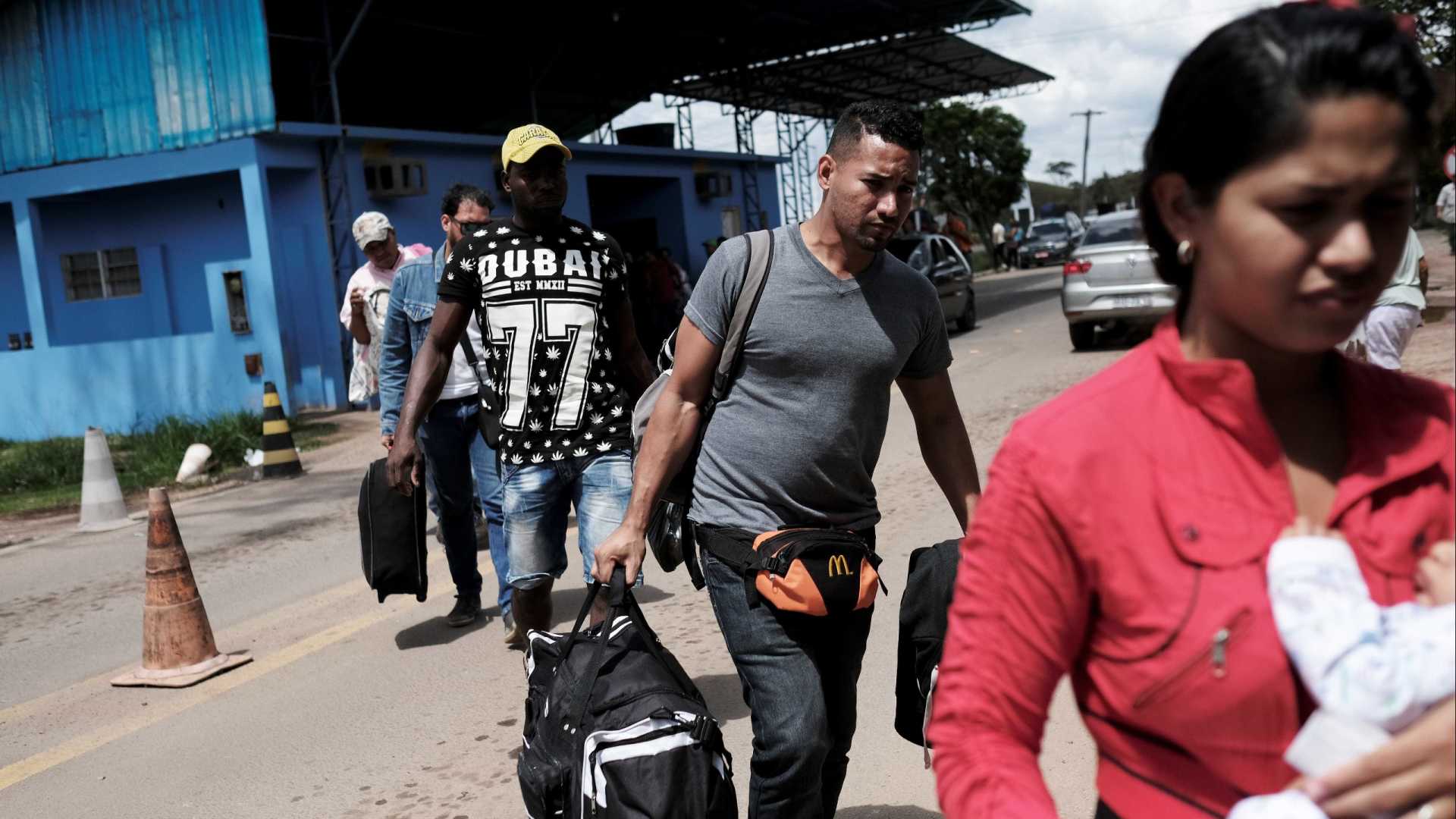 Rio, Paraíba e Pernambuco recebem 163 venezuelanos de Roraima