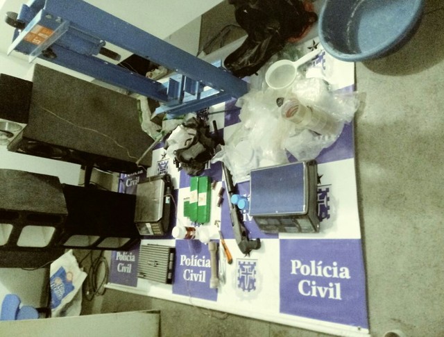 Polícia desmonta centro de distribuição de drogas no sul da Bahia