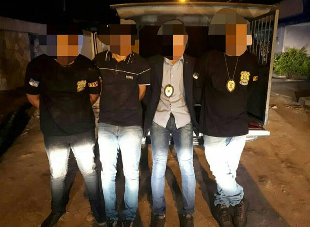 Homens são presos com uniformes e distintivos da Polícia Civil na Zona da Mata de Pernambuco