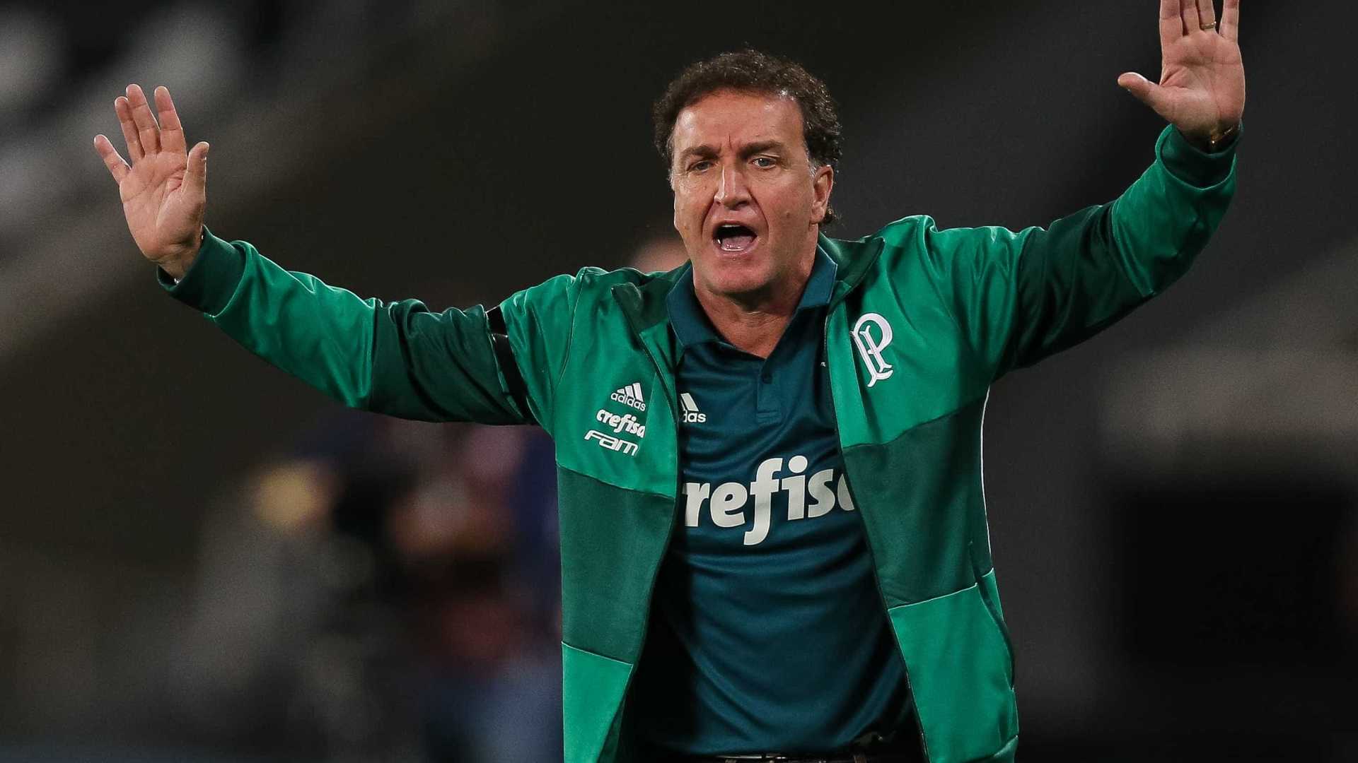 Cuca celebra volta ao Santos e diz ser possível ganhar títulos em 2018