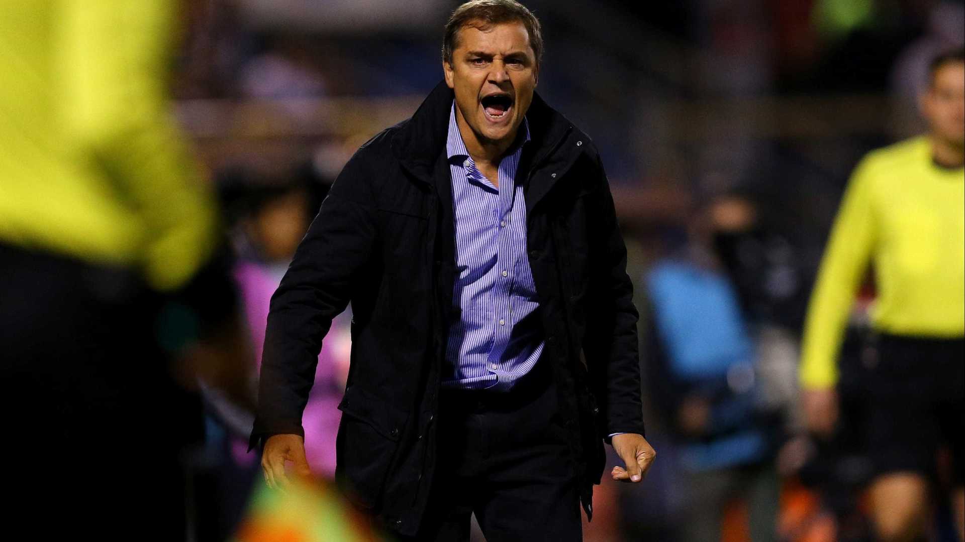 Aguirre perde três titulares do São Paulo para jogo de domingo