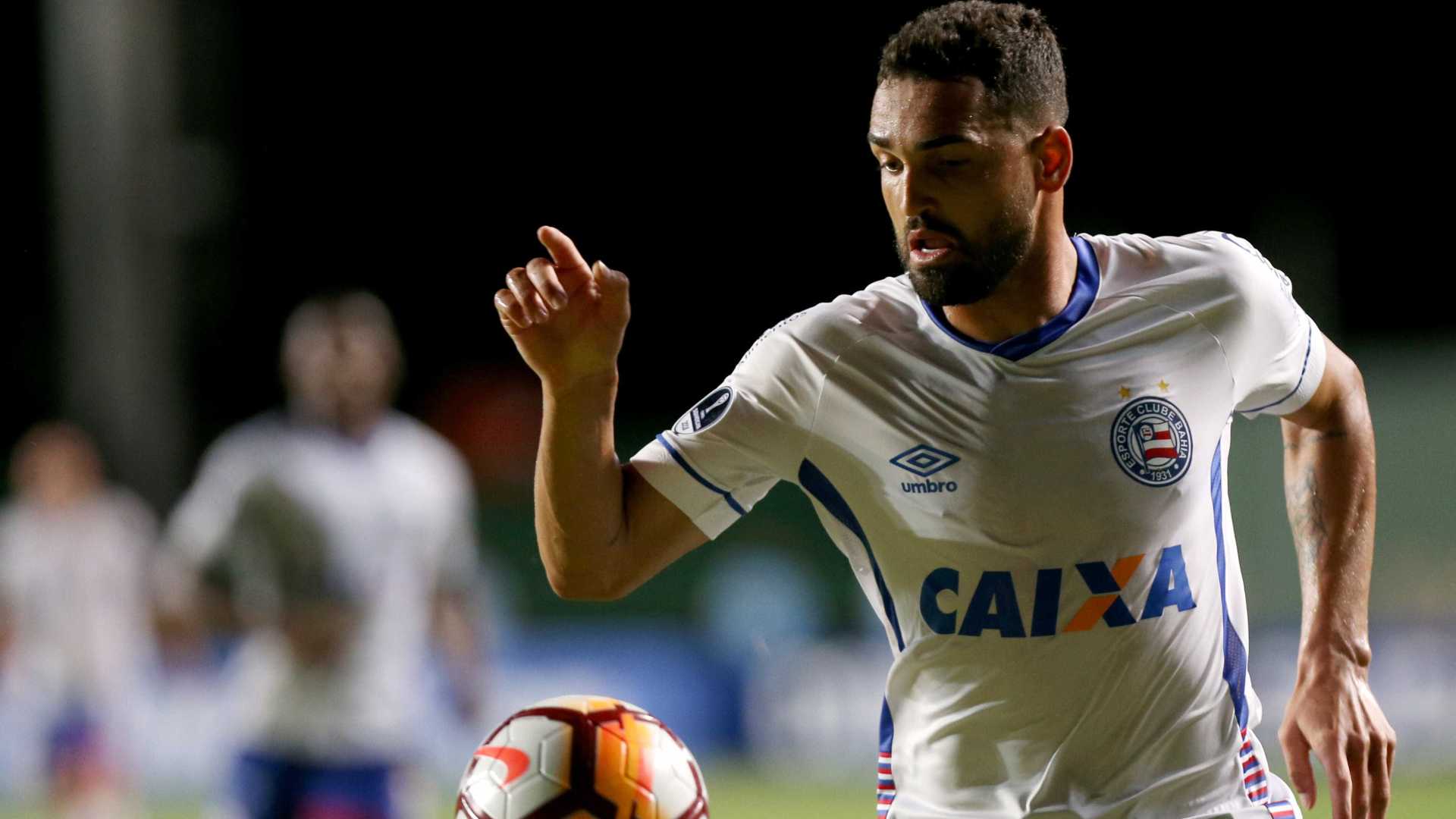 Com desfalques no meio, Bahia recebe Atlético-MG para se afastar do Z-4
