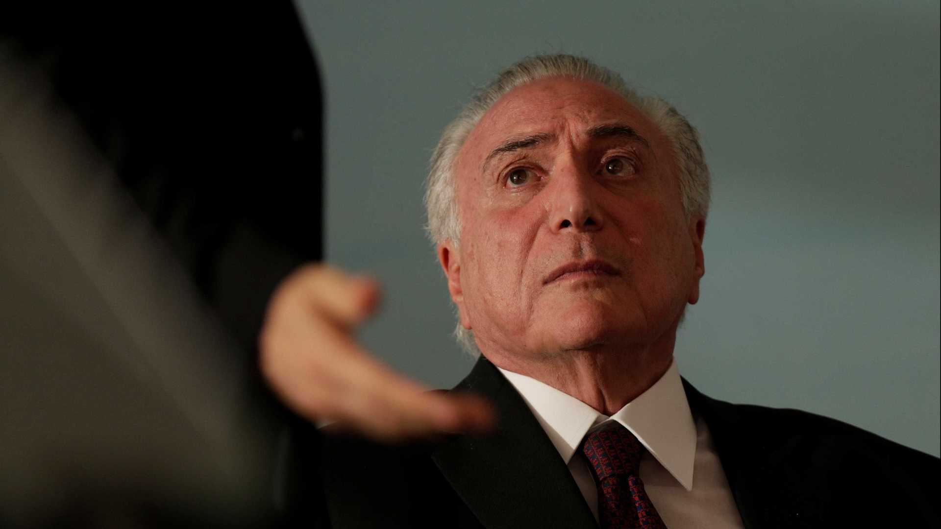 Temer assina MP que cria fundo para obras de ferrovias
