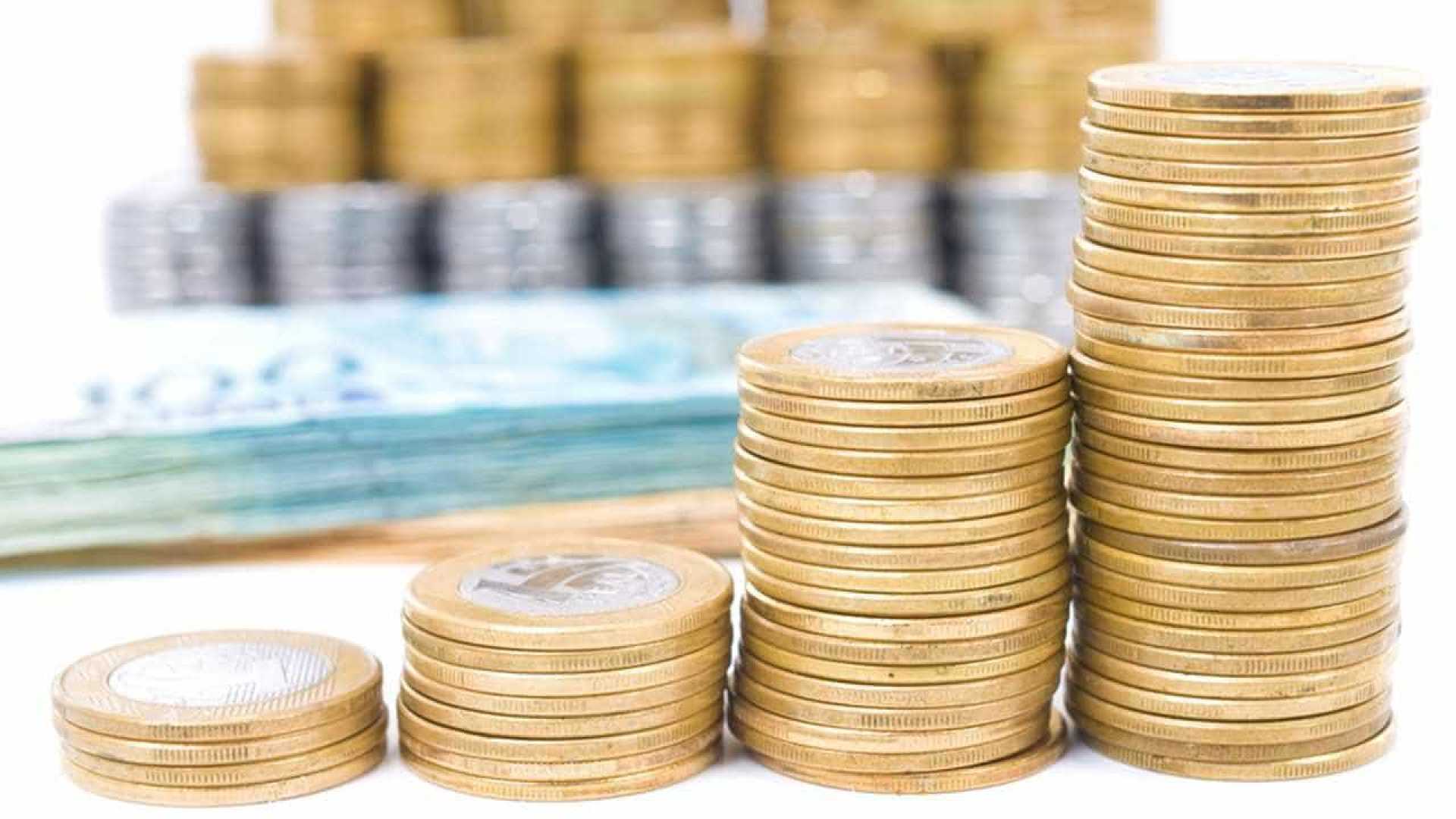 Economia deve crescer 0,3% do 1º para o 2º trimestre, diz FGV