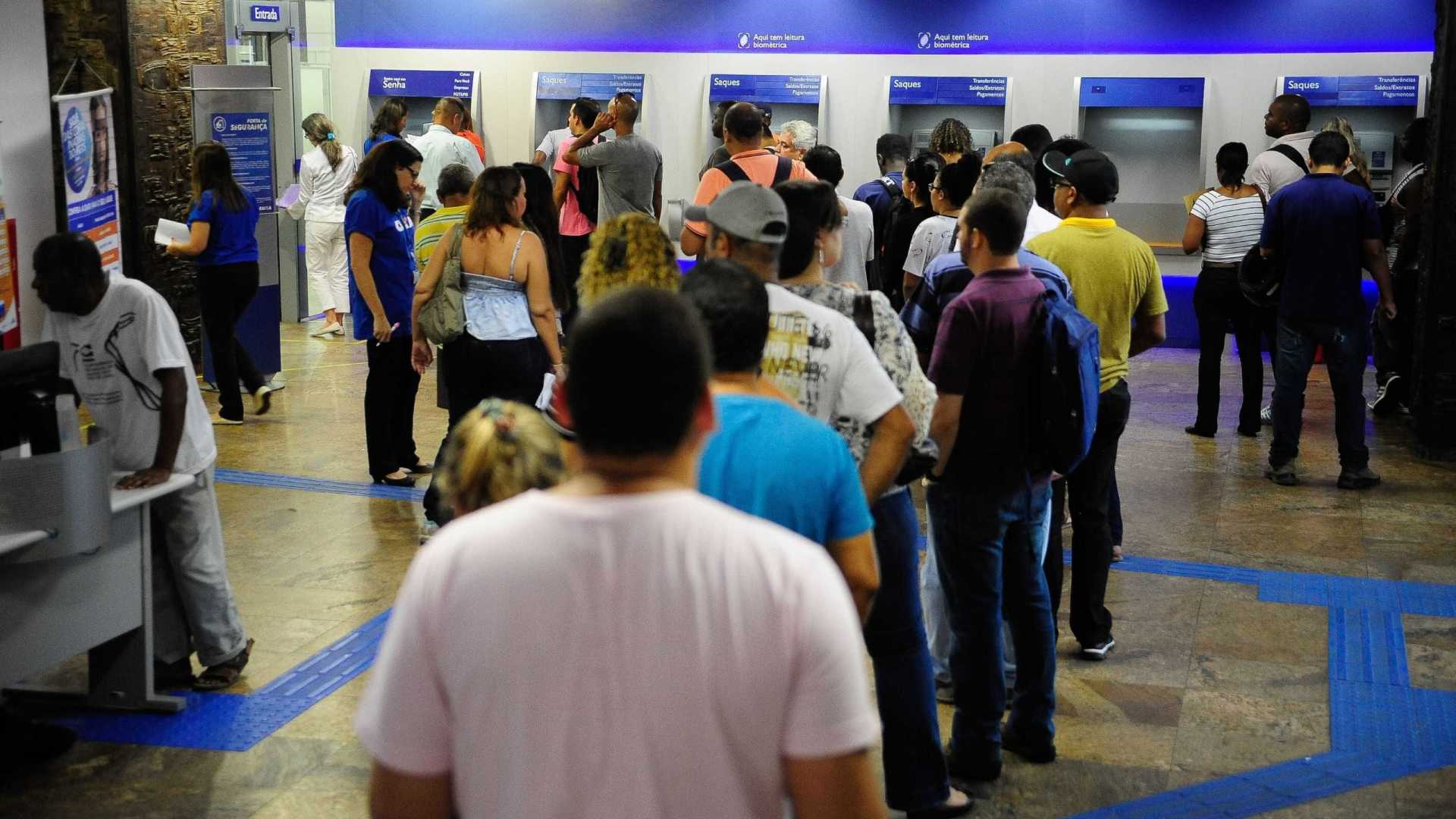 PIS/Pasep: quem tem conta em banco privado terá crédito automático
