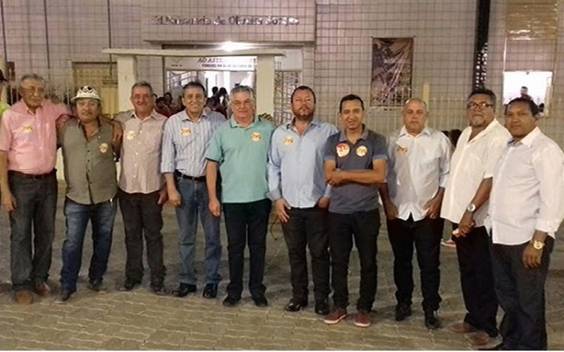 Fernando Santana recebe apoio 8 vereadores Cratenses