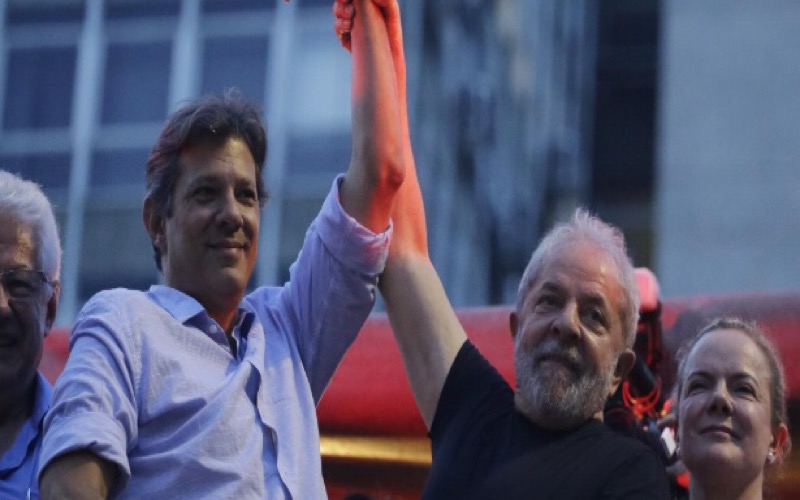 PT quer incluir “Lula” no nome de Haddad