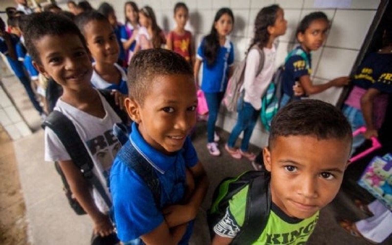 Aulas da rede municipal de ensino terão início nesta quarta-feira, 1°