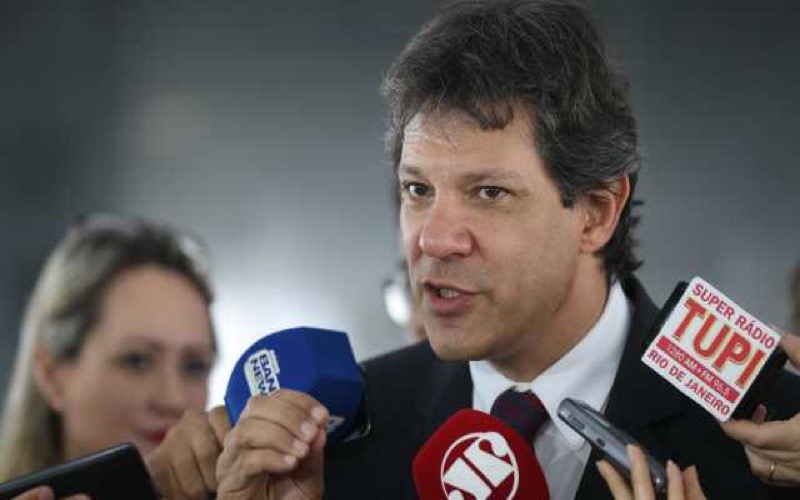 PT deflagra plano B e oficializa Haddad como vice de Lula ao Planalto