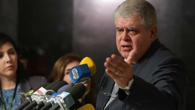 Temer deve decidir novo líder no Senado até esta terça, diz Marun