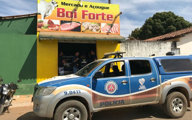Dono de açougue ilegal é preso por vender carne de bois furtados na BA; homem também é suspeito de tráfico